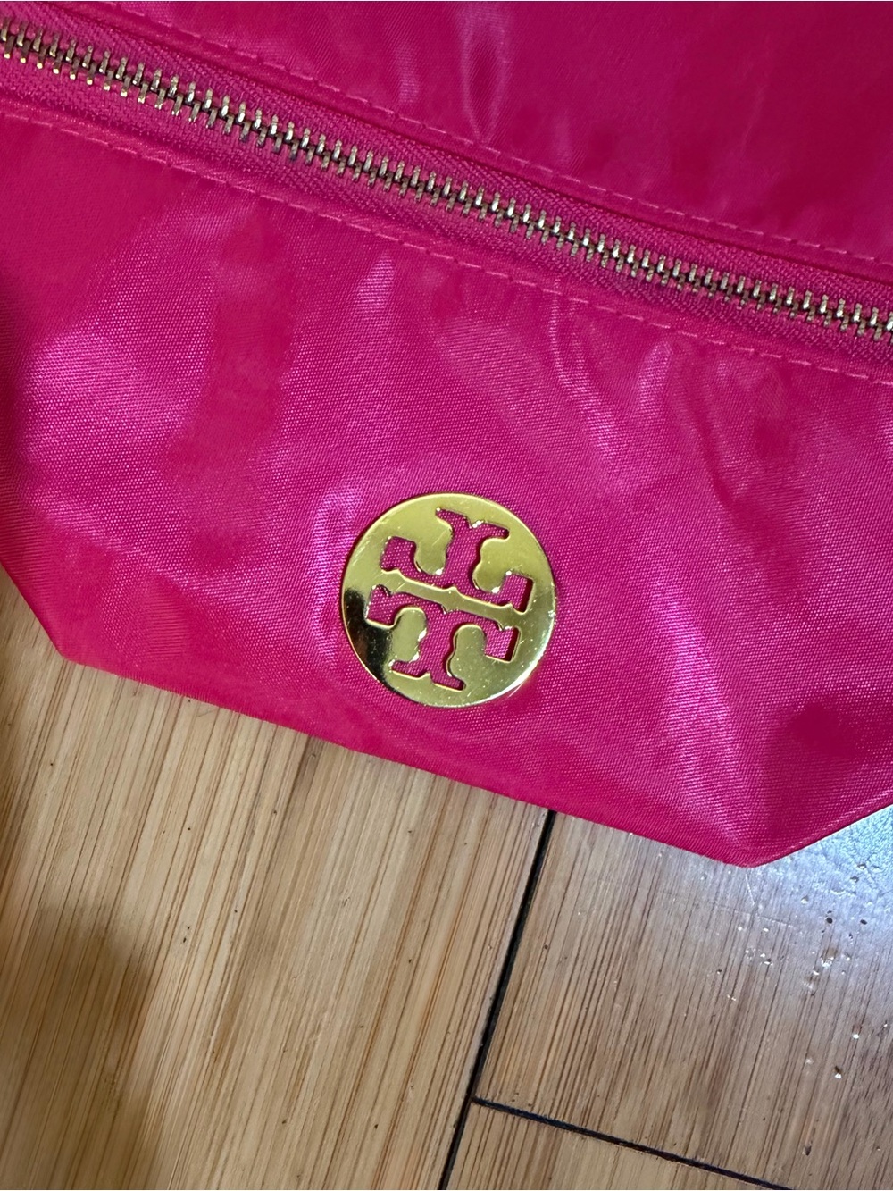 Tory Burch Nylon Cosmetic Toiletry Jewelry Bag Pouch Hot Pink OS - Picture 3 of 11